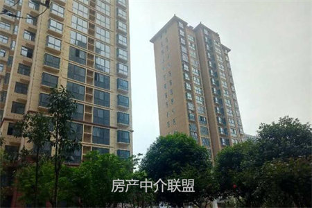 和每苑小区带车库3室2厅1卫107㎡